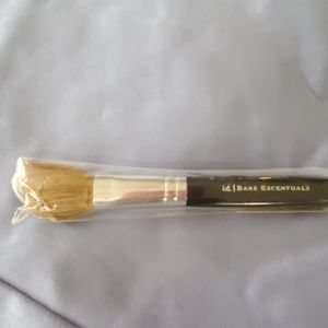 Bare Minerals angled blush brush